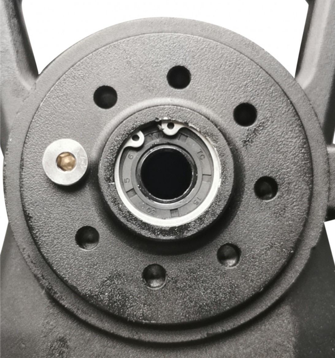 Tappo Corpo superiore lato sinistro pedale Cyclone